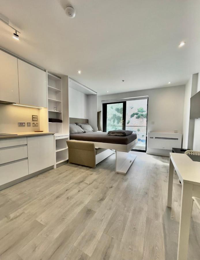 Holiday Studio Apartment Near The Beach And City Centre Gibraltar Bagian luar foto
